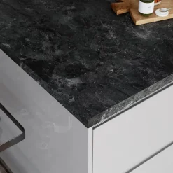 Bande de chant aspect marbre noir GoodHome Kala L. 300 cm x l. 42 mm