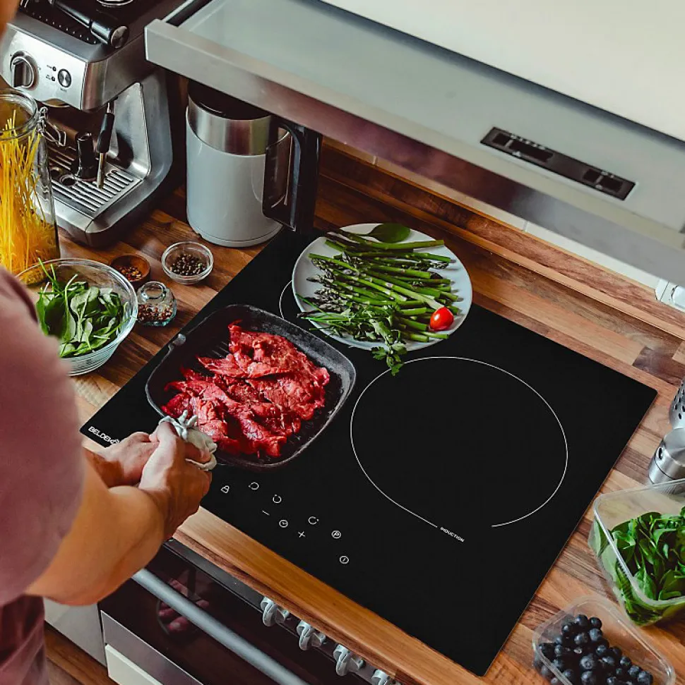 BELDEKO Plaque Induction 3 Foyers 5800 WATTS - Booster - 1 grand feu de 280 mm