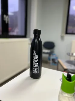 Bouteille isotherme 750 ml coloris aléatoire Fackelmann Move