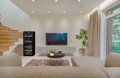 Cave a vin de service - LA SOMMELIERE - SLS90DZ - 91 bouteilles - Porte vitrée réversible - Classe G - 48 x 57,5 x 128,5 cm - Noir