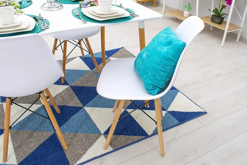 Chaise Valora OSAKA blanche, pieds naturels, design ergonomique x2