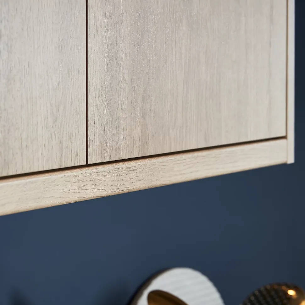 Corniche et bandeau cache-lumière GoodHome Chia chêne clair H. 35 mm x l. 2.4 m x Ep. 59.5 mm