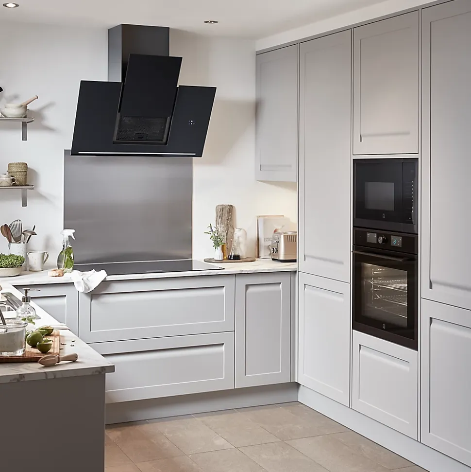 Corniche et bandeau cache-lumière GoodHome Garcinia ciment H. 35 mm x l. 2.4 m x Ep. 59.5 mm