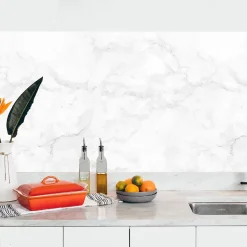 Crédence adhésive effet marbre blanc 30x70 cm