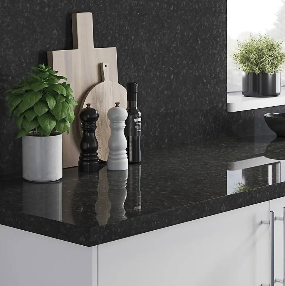 Crédence de cuisine aspect granit noir GoodHome Kabsa l. 300 cm x H. 60 cm x Ep. 8 mm