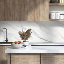 Crédence de cuisine effet marbre blanc IDPanneaux L. 255 x H. 60 cm