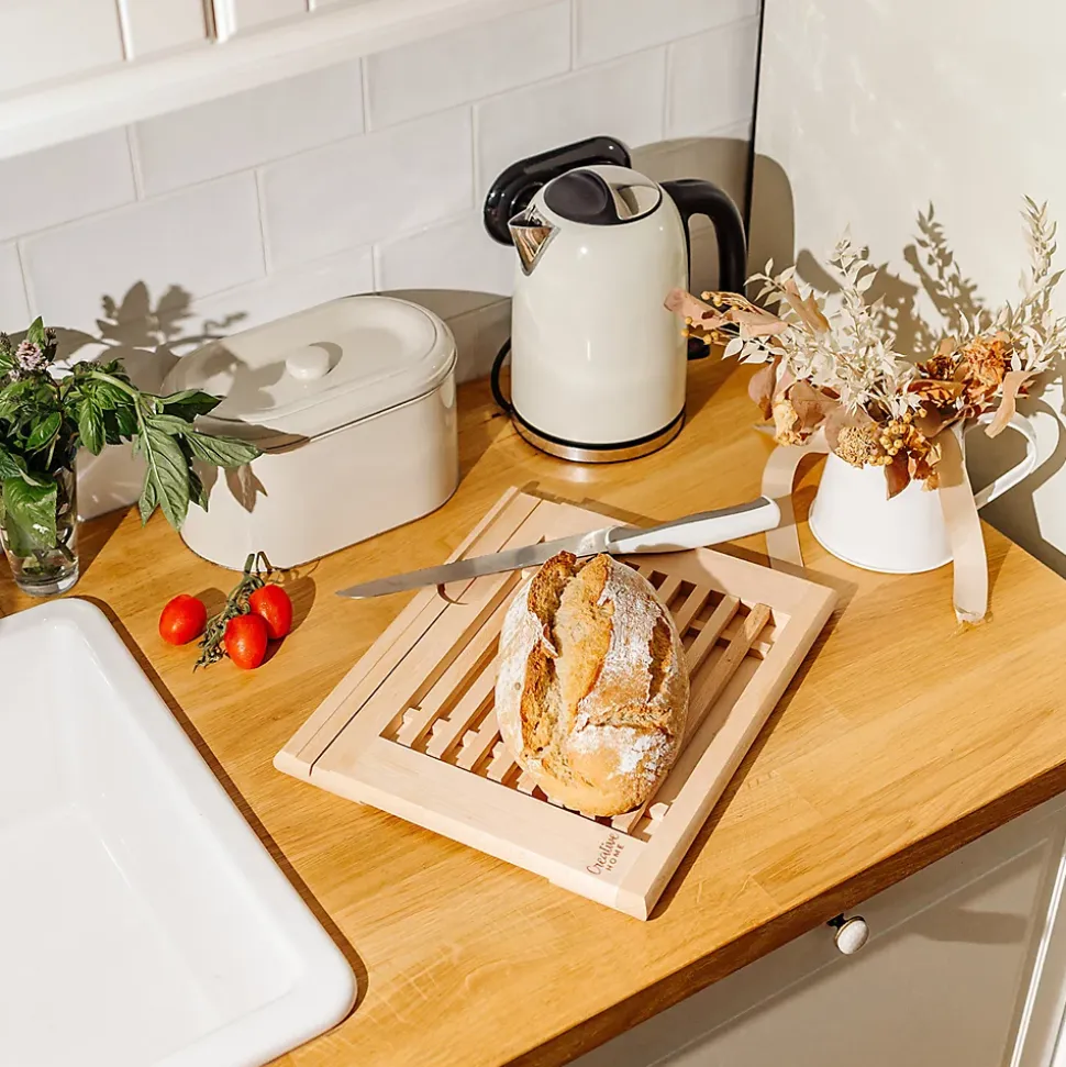 Creative Home Planche a Decouper en Bois - 35,5 x 28,5 x 2 cm - avec Compartiment Ramasse Miette Amovible - Bois de Hêtre Naturel