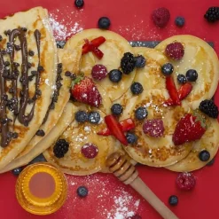 Crepiere Electrique HKoeNIG - KREP56 - Plaque réversible amovible - Surface de cuisson 33 cm - 1500W - Noir/Acier