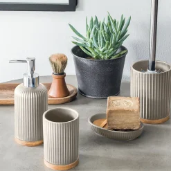 Distributeur de savon en céramique taupe Levasseur Smart