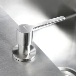 Distributeur savon cuisine encastrable Luisina inox massif