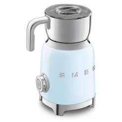 Emulsionneur de lait 500w 0.6l bleu azur Smeg MFF11PBEU années 50
