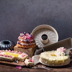 Ensemble de 4 moules à gâteaux de formes différentes de 28 à 32 cm Dr.Oetker Back-Trend