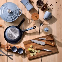 Ensemble de 3 poeles a frire San Ignacio rouge marine 16-20-24cm avec planche a découper