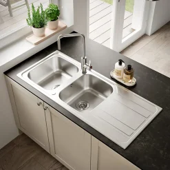 Evier à encastrer en inox microstructuré 2 bacs et égouttoir l. 50 x H. 19 x P. 19 cm GoodHome Lucerne