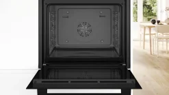 Four multifonctions nettoyage pyrolyse EcoClean Bosch HBA553BA3F 71L noir