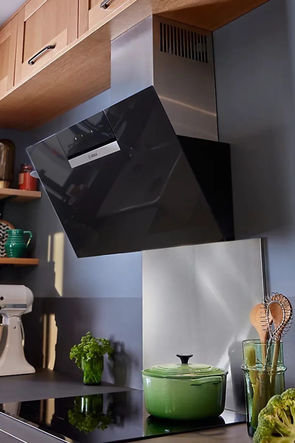 Hotte inclinée Bosch DWK87EM60 noir, 80 cm