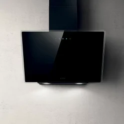 Hotte inclinée en verre noir l. 60 cm Shire Elica