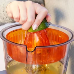 Kitchen machine Serie 2 BOSCH - Robot de cuisine - 700W - 4 vitesses + turbo - Bol mélangeur inox 3,8 L - Blender 1,25 L - Blanc