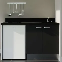 Kitchenette K17 - 140 cm - façades Noir - Plan monobloc en quartz coloris Nero évier à droite - Electroménager Blanc
