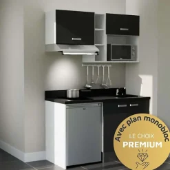 Kitchenette K13 - 140 cm - façades Noir - Plan monobloc en quartz coloris Nero évier à droite