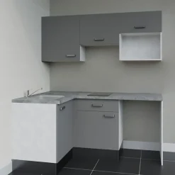 Kitchenette KA03 - 128 cm - Façades : Gris - Plan de travail : Gris béton - Crédences : Non - Evier