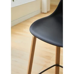 Lot de 2 tabourets de bar noirs style scandinave avec pieds effet bois en métal Hauteur 66cm