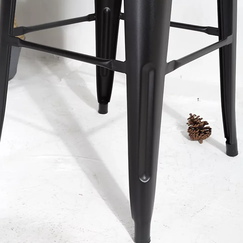 Lot de 4 tabourets de bar en métal noir mat style industriel Avec dossier Hauteur 66cm