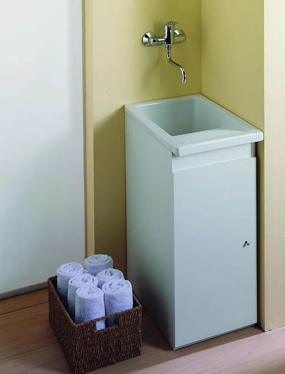 Meuble pour vidoir/bac a laver SANINDUSA Riba cellier buanderie compatible avec bac a laver Riba 40 Réf 5604815103953 (non inclus)