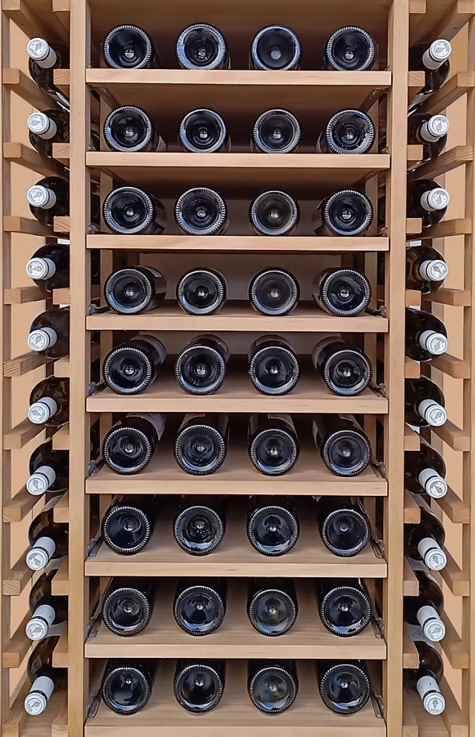 Meuble Range Bouteille de vin Série Godello en Pin Clair 112 bouteilles double profondeur avec 4 tablettes coulissantes