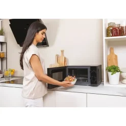 Micro-ondes solo 20l 700w noir Candy CMW20SMB