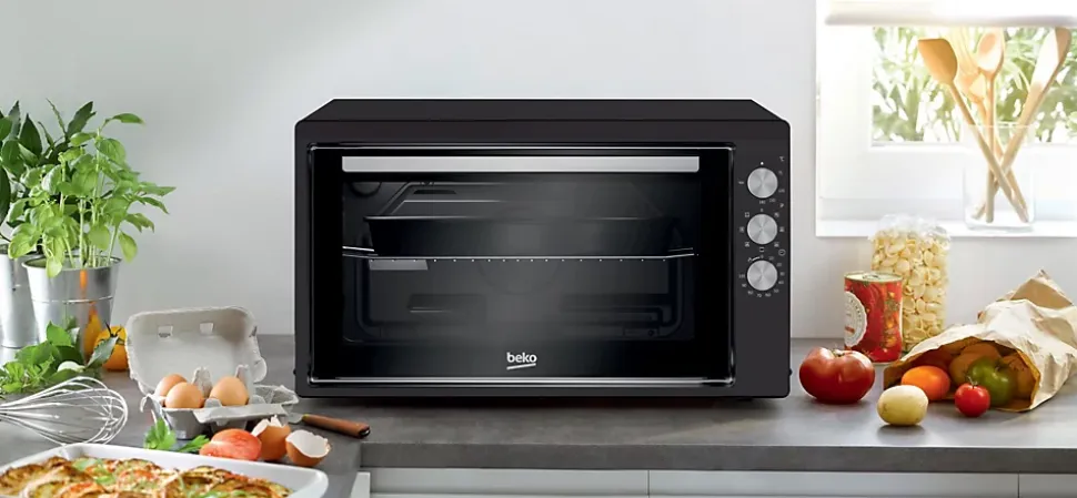 Mini four multifonction à poser 44 L, Beko BMF50CB