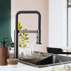 Mitigeur de cuisine avec douchette noir mat GoodHome Kamut