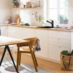 Mitigeur de cuisine avec douchette noir mat Hansgrohe Zesis M33 H. 219mm