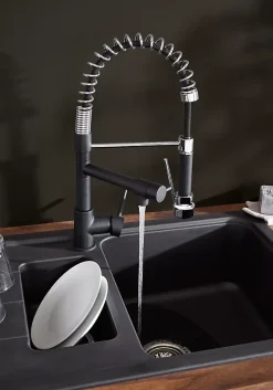 Mitigeur de cuisine avec douchette noir et chrome H.48 cm, Cooke & Lewis Bilbrough