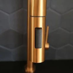 Mitigeur évier à douchette cuivre brossé Essebagno Portofino