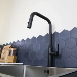 Mitigeur évier à douchette extractible noir mat Essebagno Molette