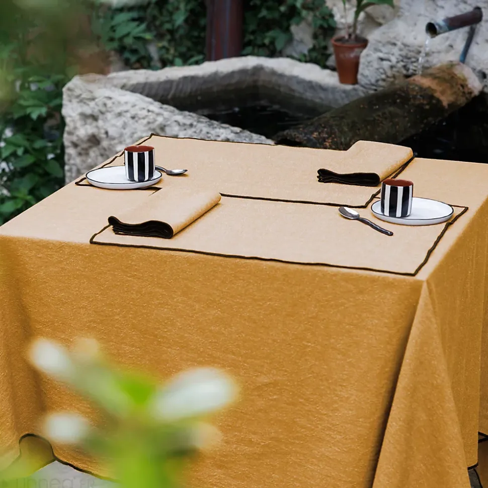 Nappe coton 160x300 cm HONO jaune Curry finition point bourdon