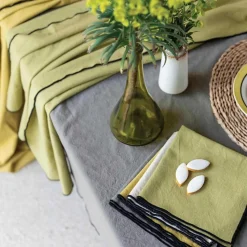 Nappe en coton recyclé Grace 140x140 cm Kaki
