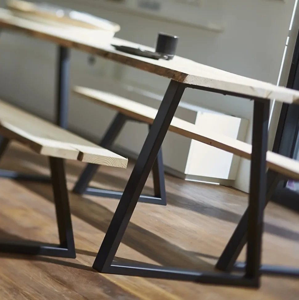 Pied de table en triangle Mottez en acier noir H. 71 cm