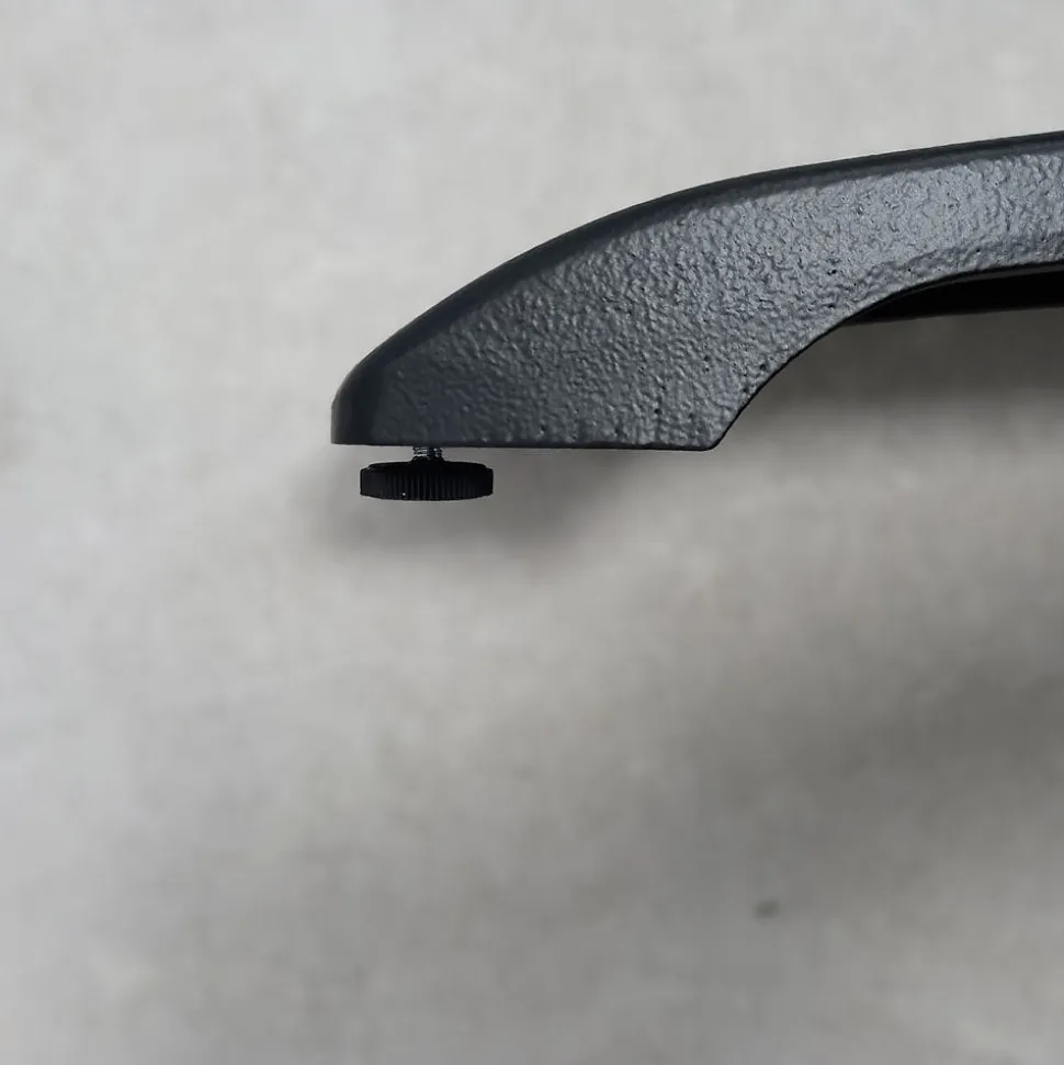 Pied de table pour mange-debout h110cm modèle Bazila noir - Restootab