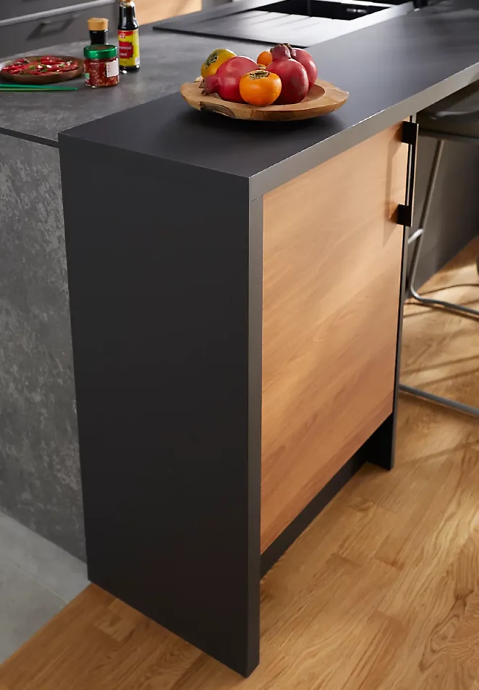 Plan de travail stratifié noir mat L.300 x l.62 x ép.3,8 cm GoodHome Berberis