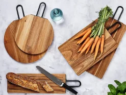 Planche à découper en bois d'acacia STINE - 39 x 19cm