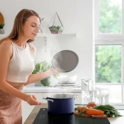 Plaque de cuisson induction 3 foyers 5600W L59xP52cm minuterie individuelle 9 niveaux de puissance Ciarra CD3BIH-F