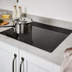 Plaque de cuisson induction 4 foyers Cooke & Lewis coloris noir l. 59 x P. 52 x H. 6,5 cm