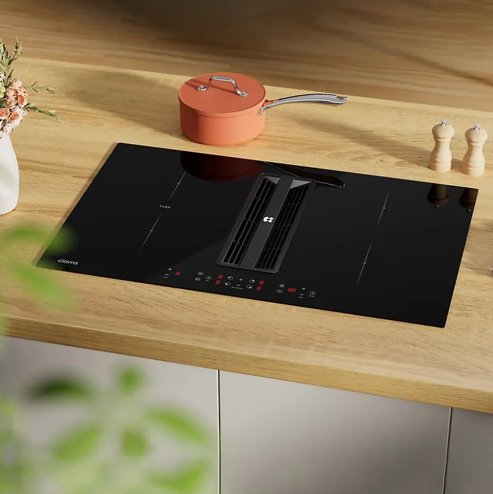 Plaque de cuisson induction avec hotte intégrée 7000W L83cm 500m3h 4 foyers booster flex zone recyclage evacuation Ciarra