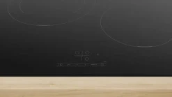Plaque de cuisson induction 3 foyers - coloris noir - l.59,2 x P.52,2 x H.5,1 cm - Bosch PUJ611BB5E