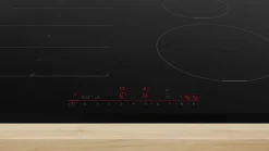 Plaque de cuisson induction 3 foyers - coloris noir - l.59,2 x P.52,2 x H.5,1 cm - Bosch PIX631HC1H