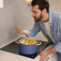 Plaque de cuisson induction 3 feux 5600W L59xP52cm 9 niveaux de puissance commande tactile minuteur individuel Ciarra CABBIH3-E