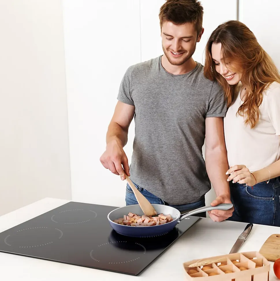 Plaque de cuisson induction 4 foyers 6000W L59xP52cm commande tactile 9 niveaux de puissance minuterie Ciarra CD4BIH-A