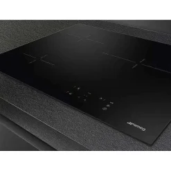 Plaque de cuisson vitroceramique smeg 3 foyers 5400 W 60 cm